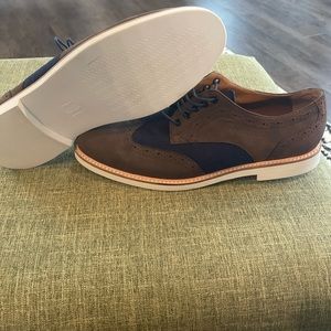 Size 11.5M Navy/Brown dress shoes NWOT